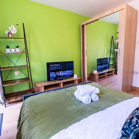 090 Beautiful 1 Bedroom Flat Near Luton Town And Station Zewnętrze zdjęcie