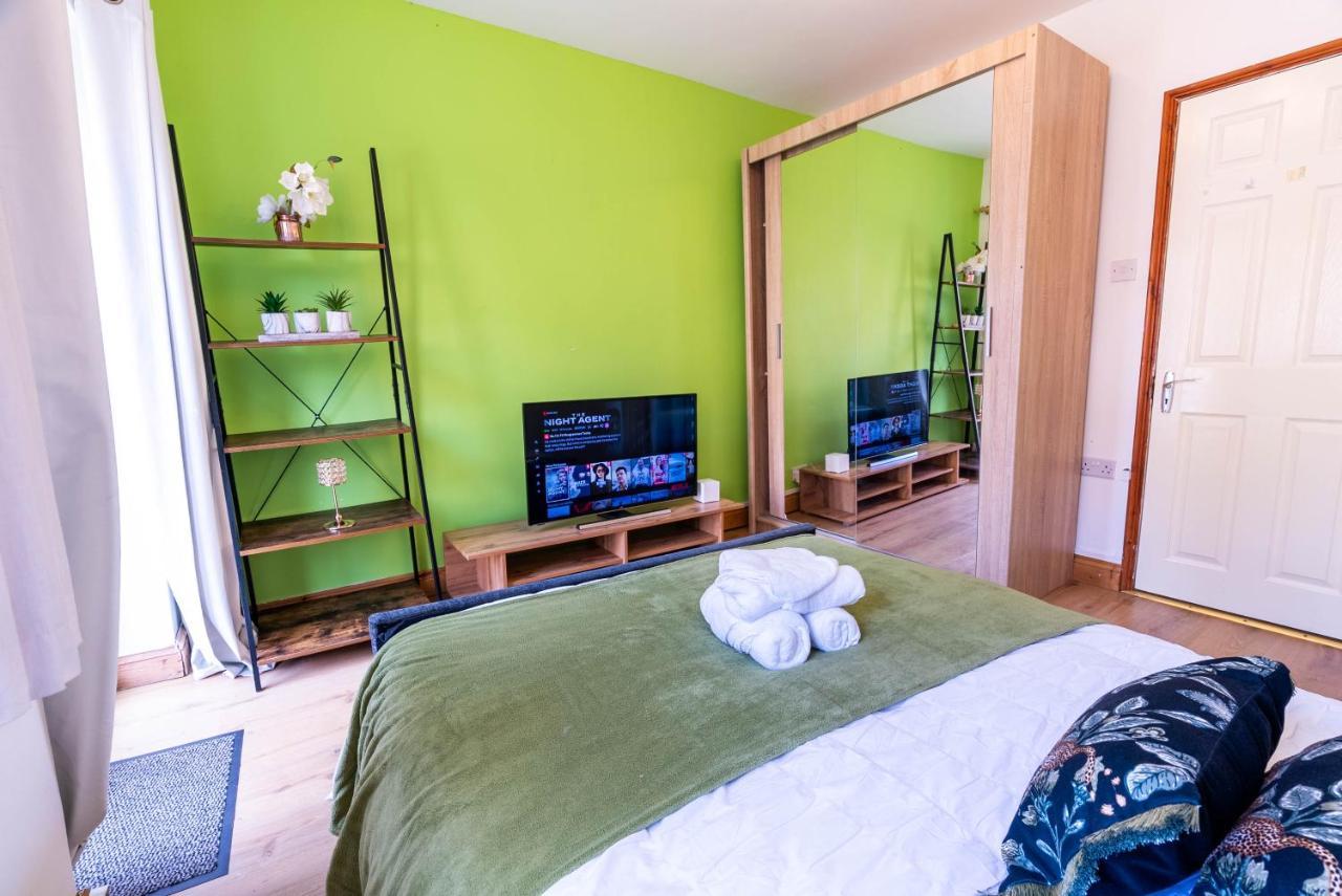090 Beautiful 1 Bedroom Flat Near Luton Town And Station Zewnętrze zdjęcie